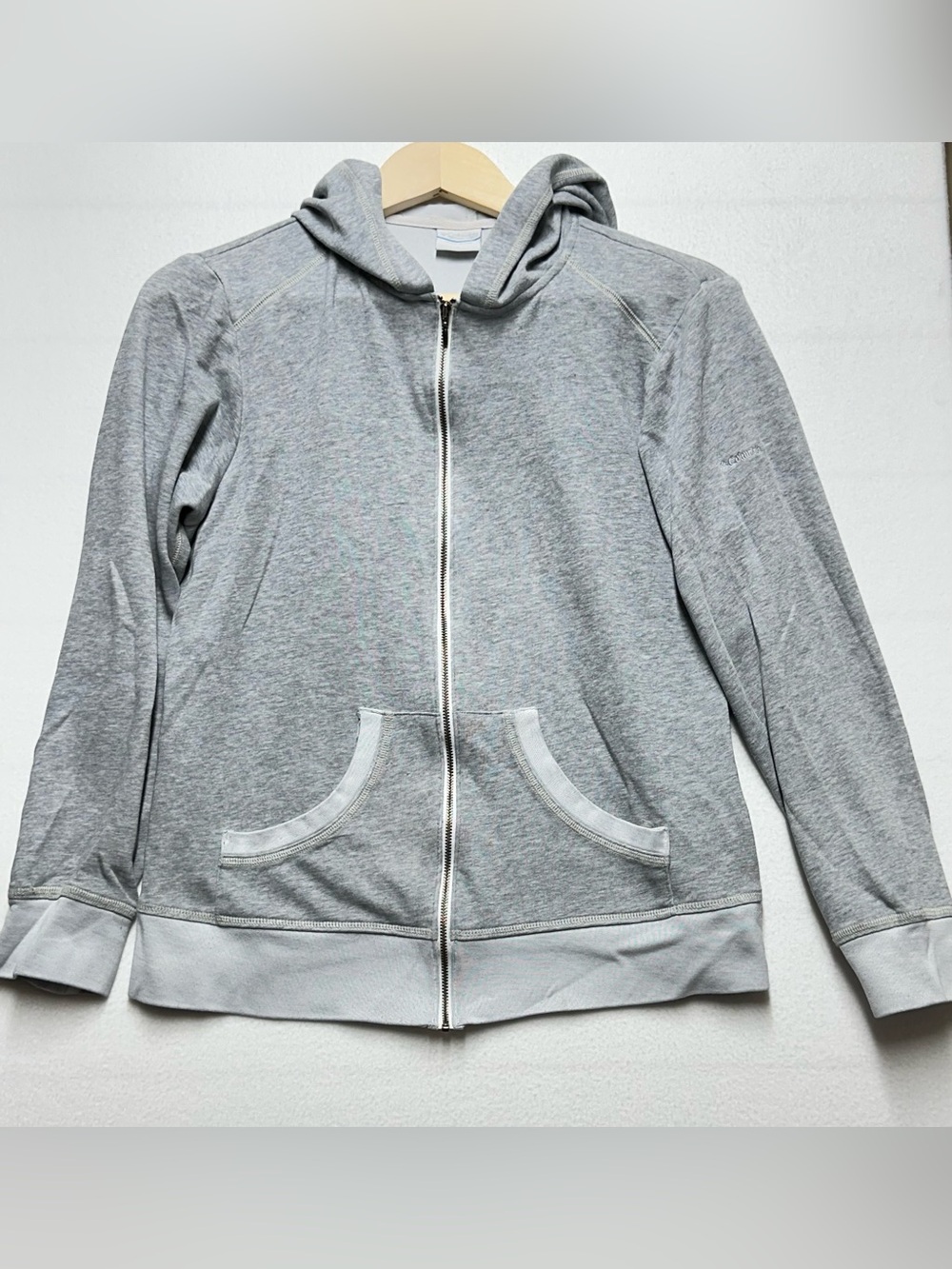 Columbia Women’s Large Gray Zip‑Up Hoodie – P2P 22” – Soft Cotton Blend